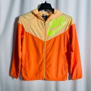 Nike - Brand New Kids Windrunner - CU9301-734 - Full Zip Hooded Jacket Size XL